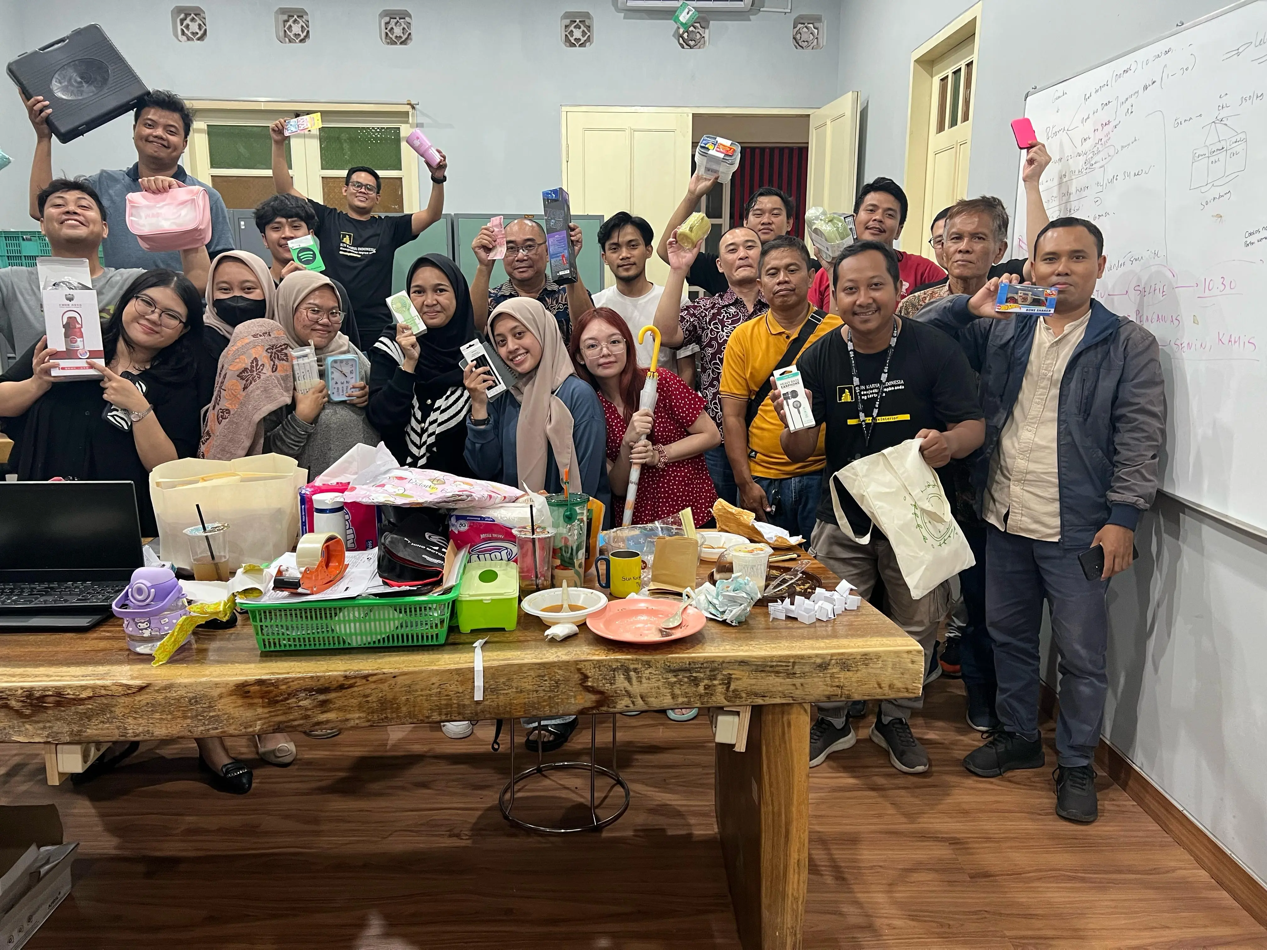 member team of sun karya indonesia as prestige interior